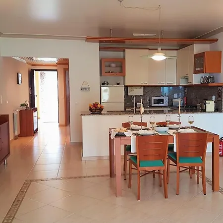 Apartment Lovelystay - Sea View With Pool & Garden Ericeira